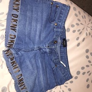 DKNYshorts
